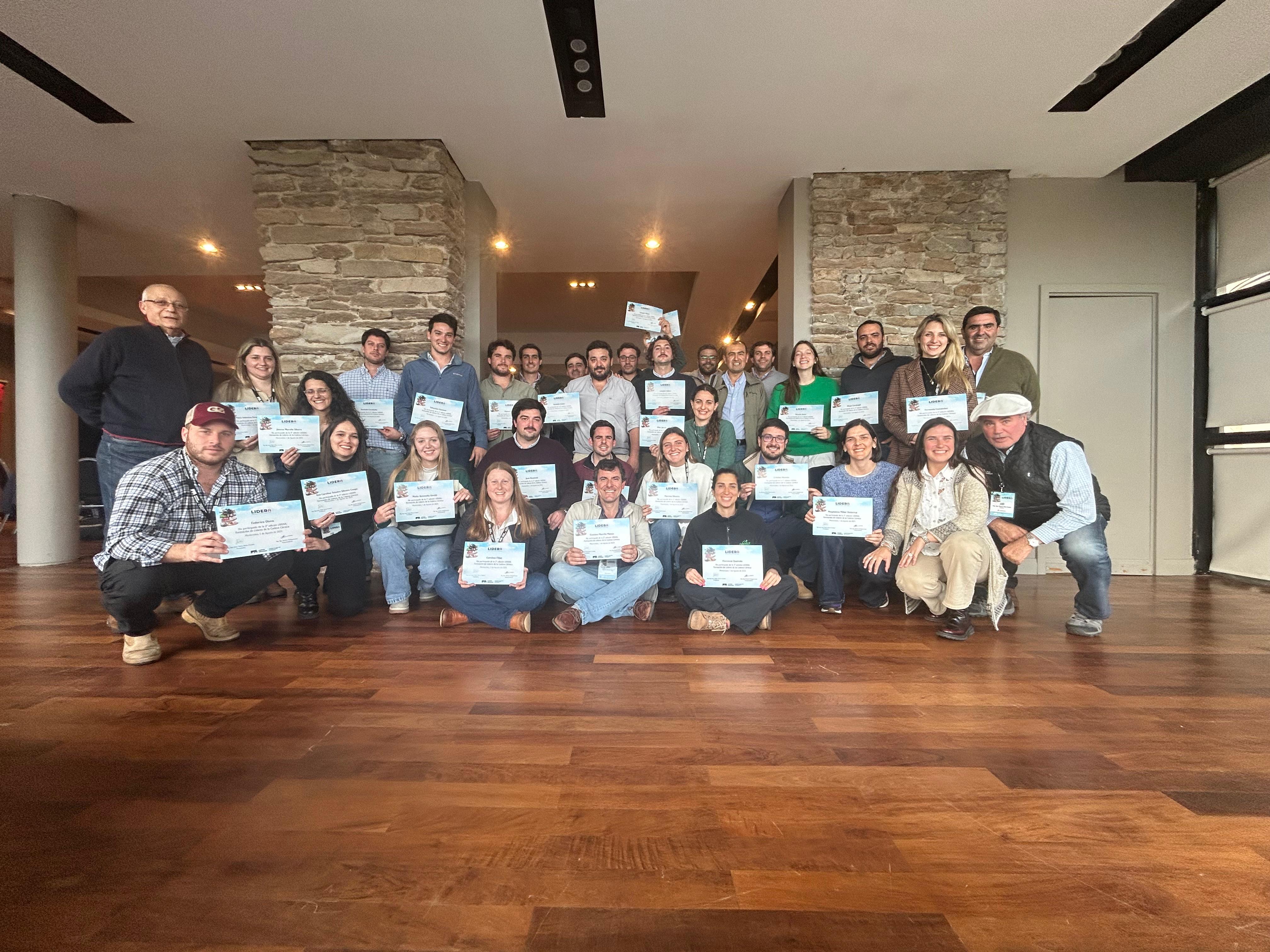 En la segunda edición de LiderA, Angus Uruguay volvió a forjar liderazgo en jóvenes 