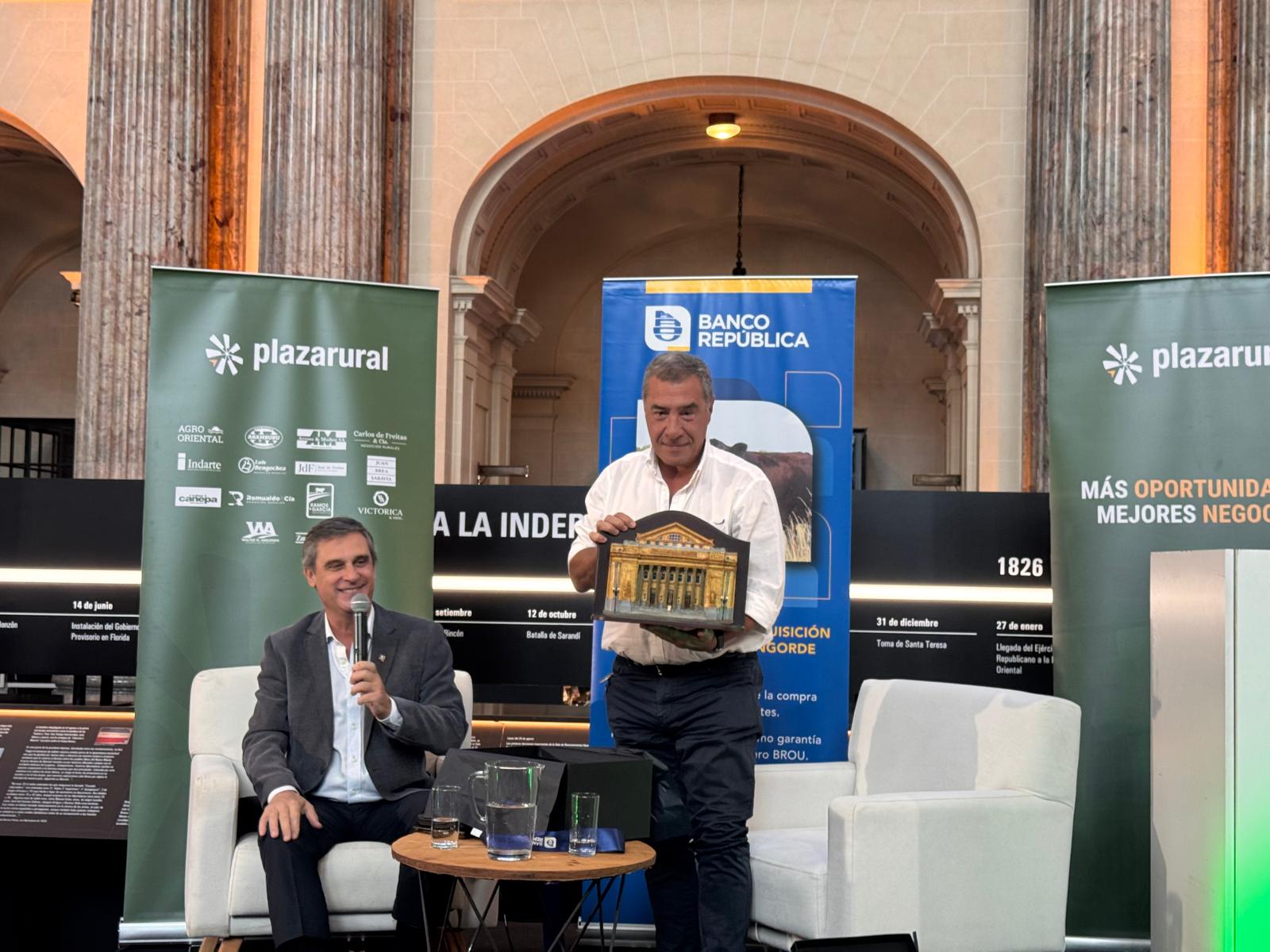 Plaza Rural y BROU festejaron juntos en el Museo del Gaucho y la Moneda